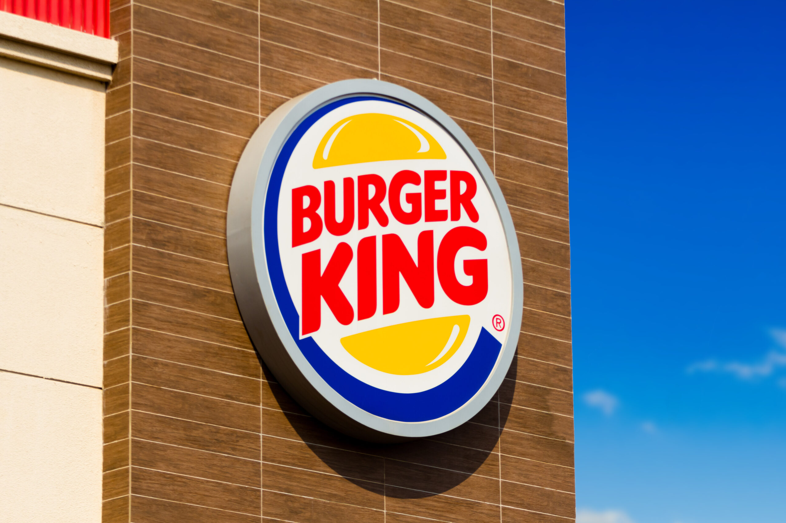Burger King Cook recebe US$ 400 mil em doações após vídeo viral