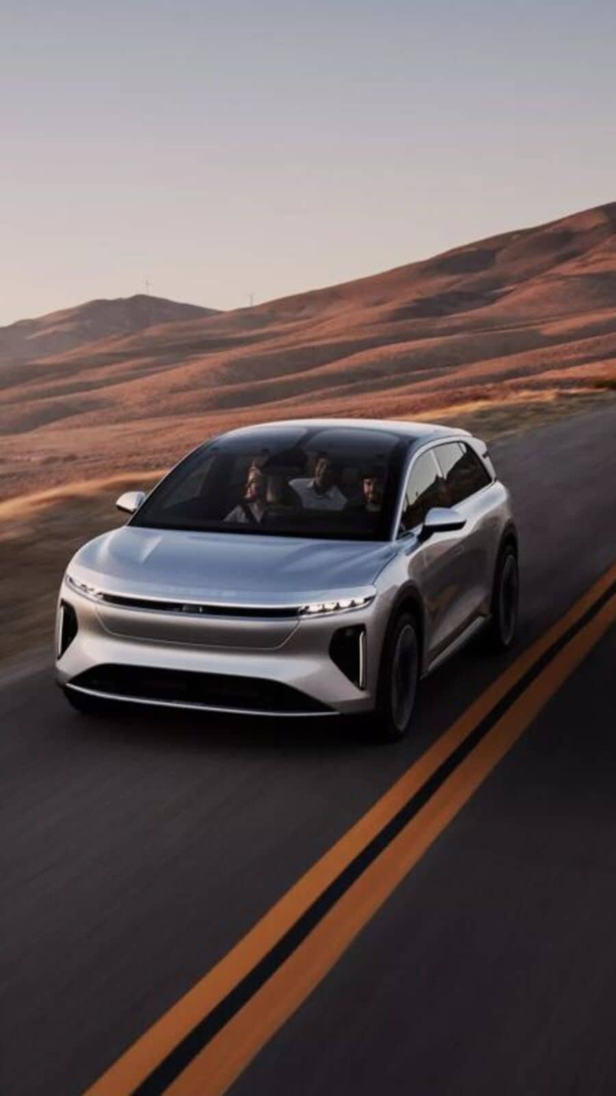 Confira este SUV elétrico com 700 km de autonomia que custa menos que o Tesla Model X